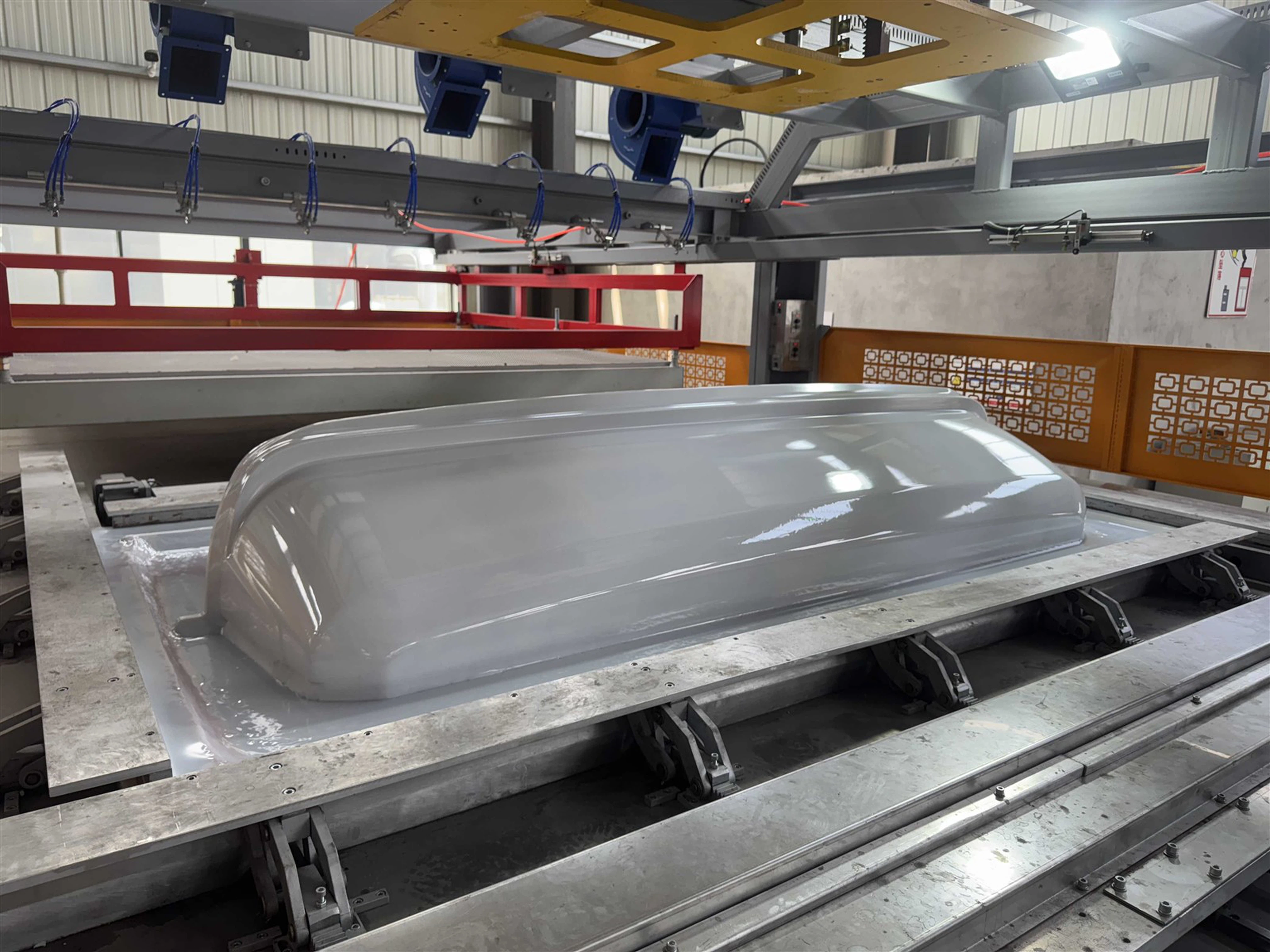 Roof box Vacuum forming Roof box Vacuum forming